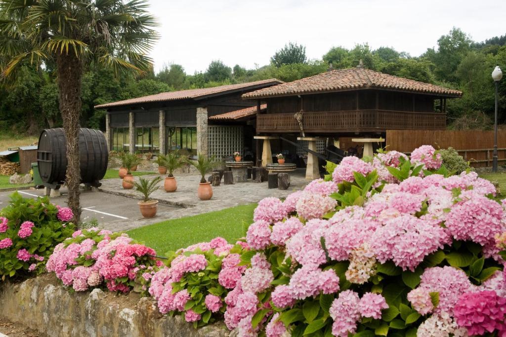 El Foyu Hotel Colunga Buitenkant foto
